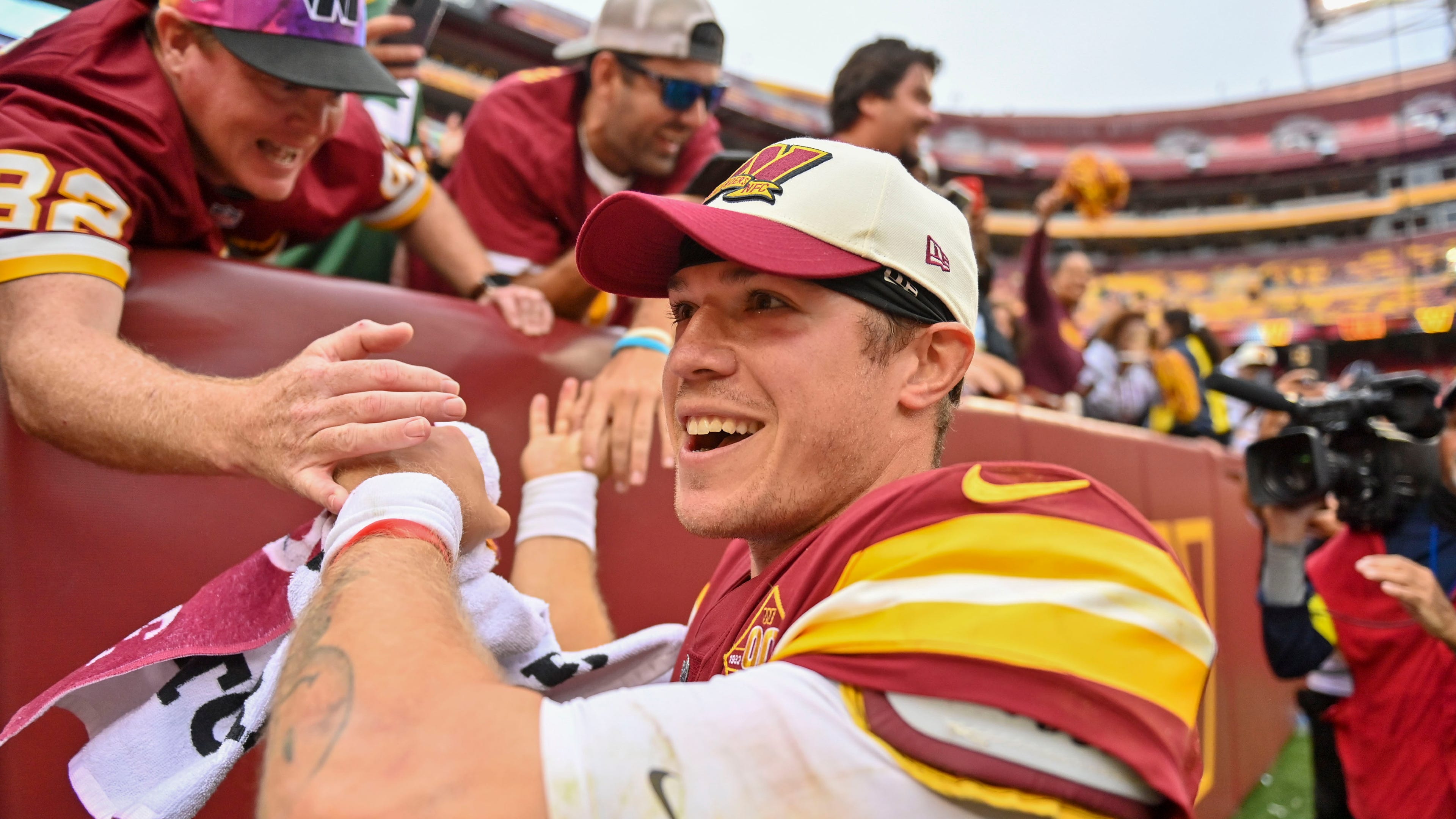 Allen: Taylor Heinicke has that 'it' factor that makes you want to play hard for him
