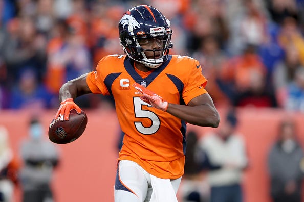 Teddy Bridgewater looks to make a throw for the Broncos