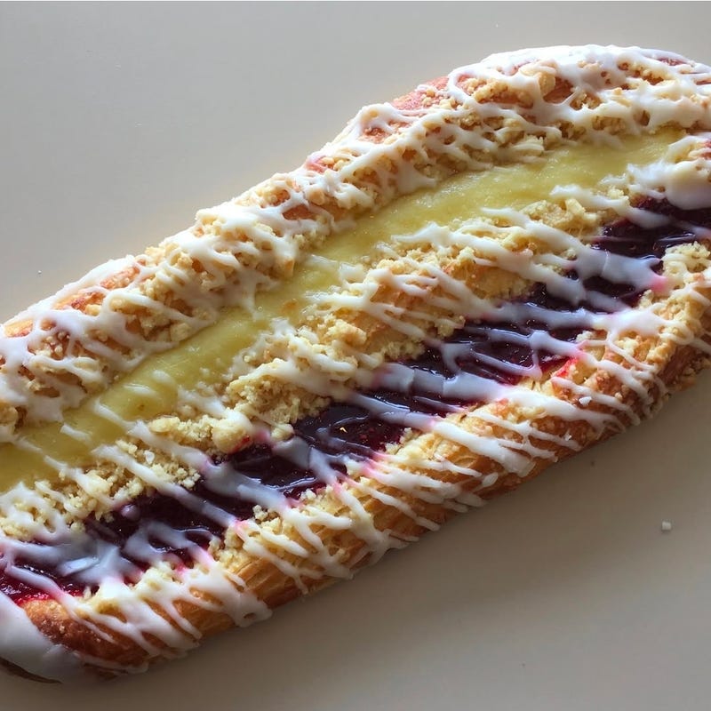 Custard raspberry coffecake