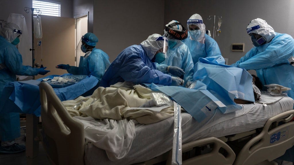Texas mom leaves hospital after 370-day battle against COVID