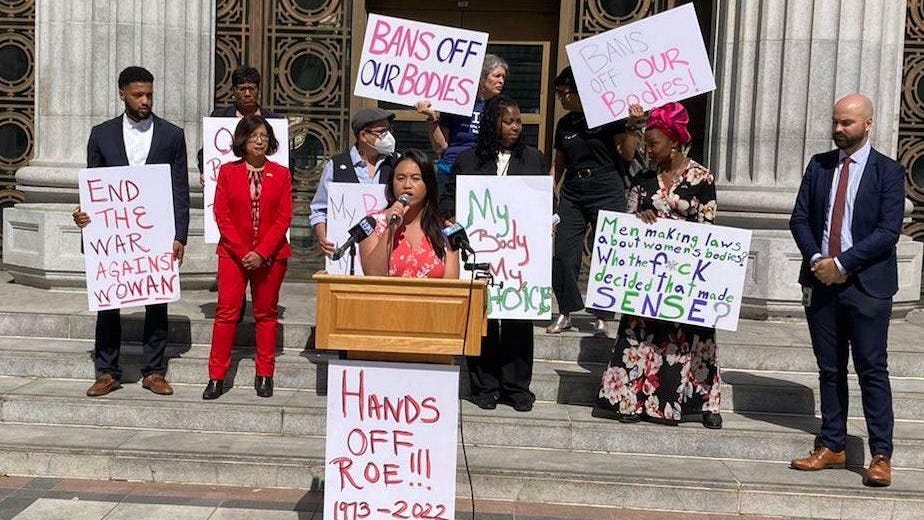 Oakland City Council unanimously votes to become abortion sanctuary city