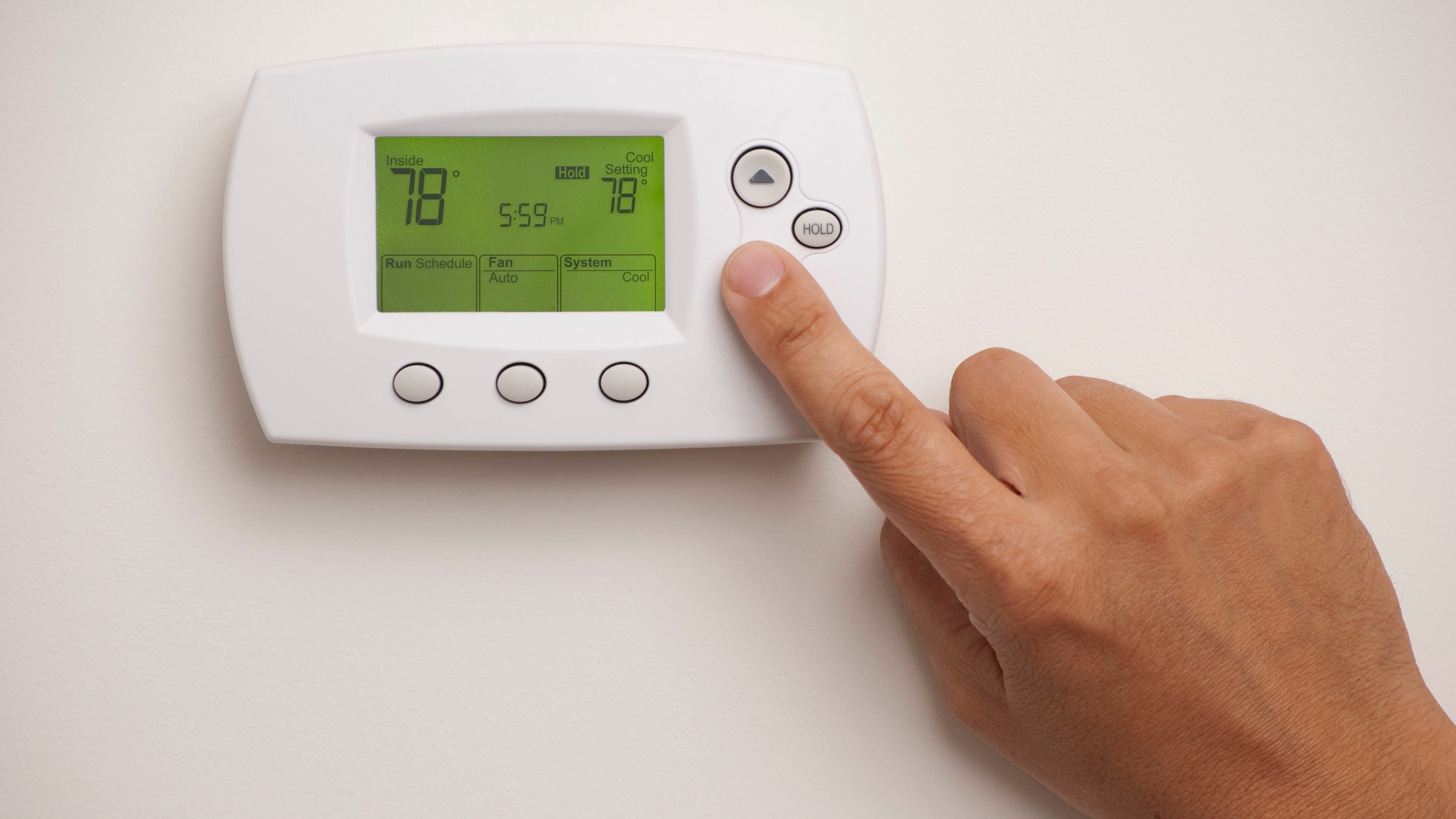 Alderwoman proposes changes to heating, cooling requirements in residential buildings after three elderly women died in hot apartments in Rogers Park