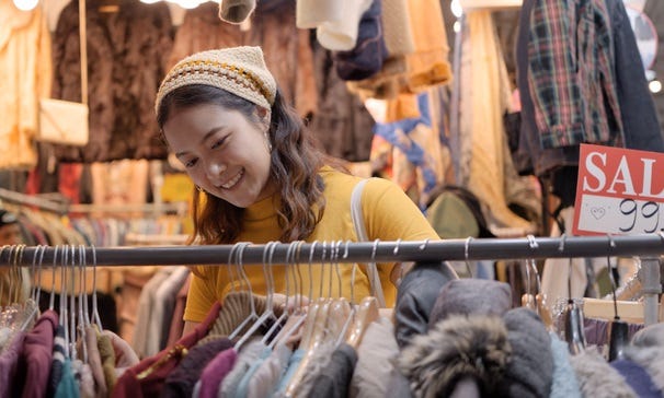 More are celebrating 'Thriftmas' – Here's how you can do it too