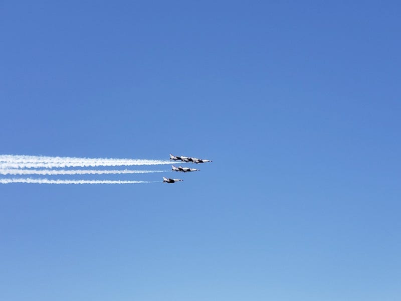 USAF Thunderbirds fly over Las Vegas on 9-1-20