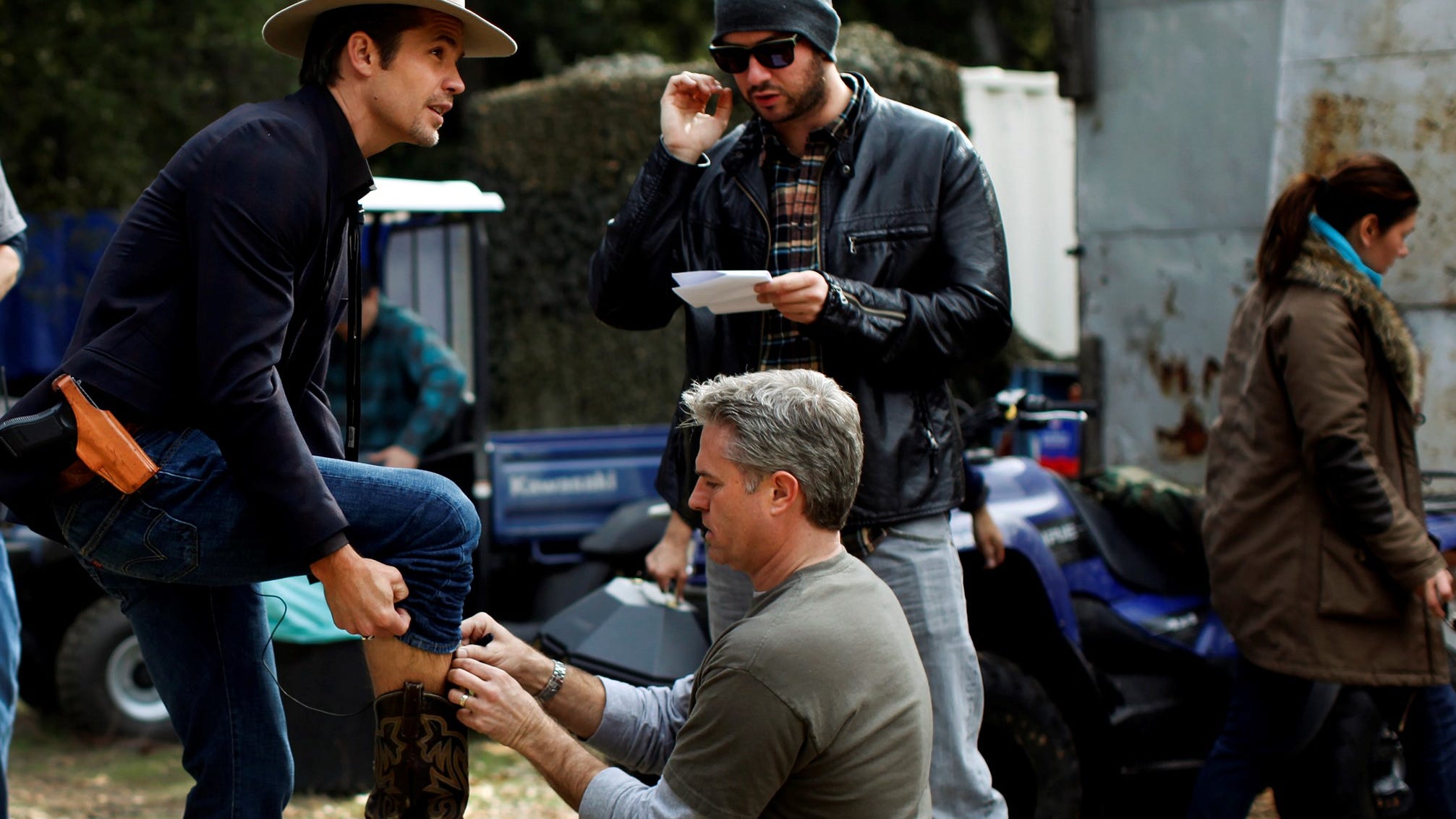 Actor Timothy Olyphant recounts real-life Chicago shootout that disrupted filming: 'It was the scariest (expletive) thing'