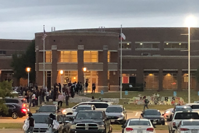 Students return to Timberview High School for the first time since last week's shooting