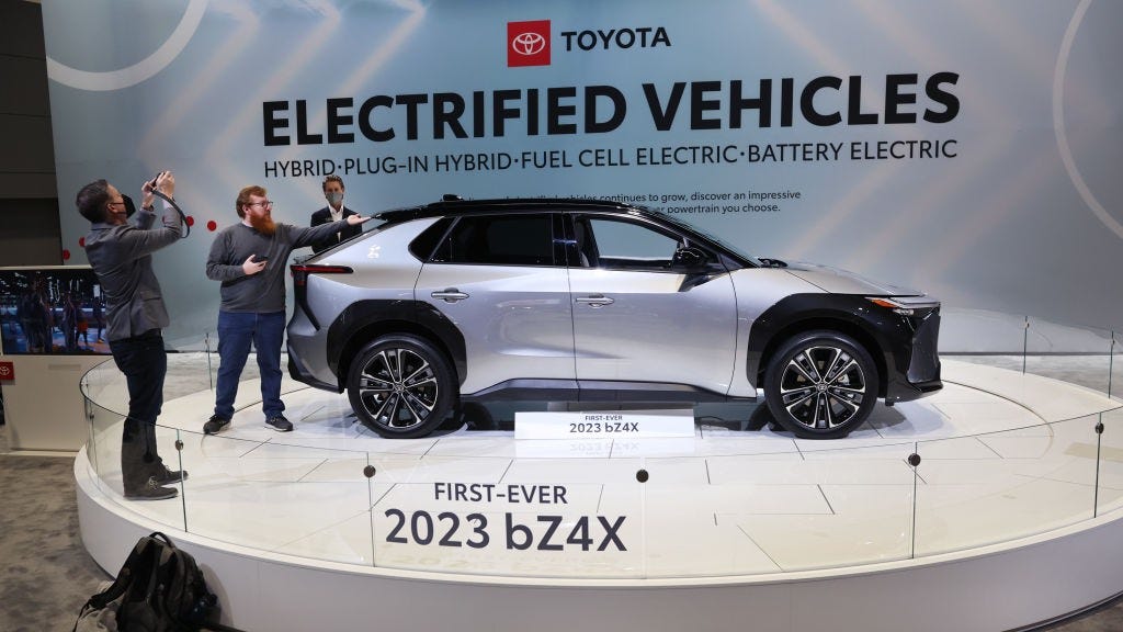 Toyota recalls thousands of cars because the wheel could come off