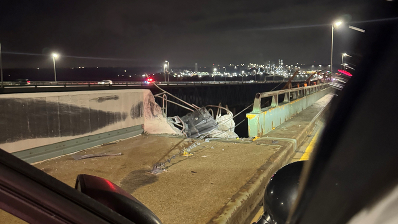 Tractor falls off Delaware Memorial Bridge into river