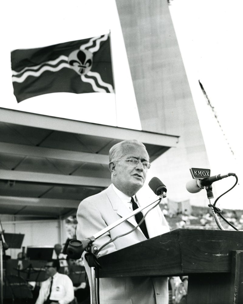 St. Louis Mayor Raymond Tucker speaking on the Arch grounds in 1964