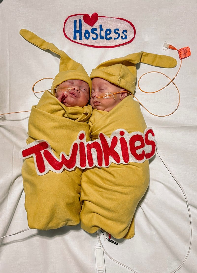 babies dressed up as Twinkies