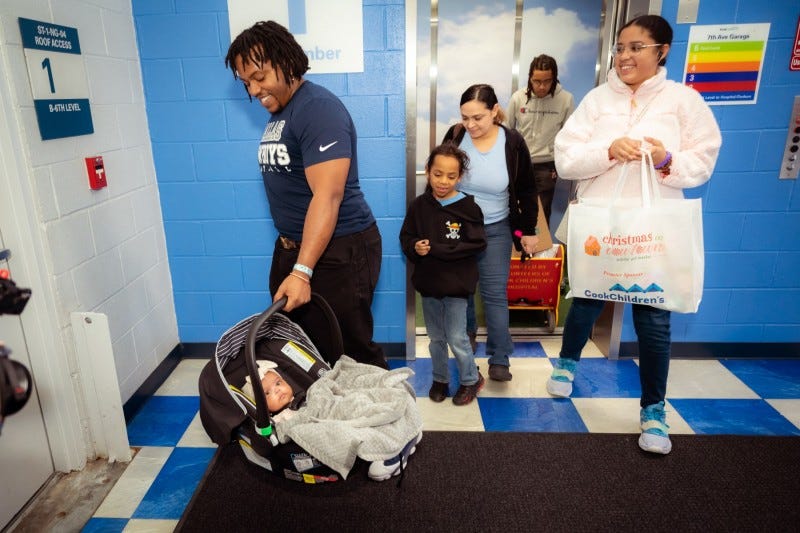 JamieLynn Finley heading home from Cook Children's NICU.
