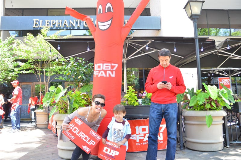 Grant & Danny join Capitals fans for a live broadcast at Elephant and Castle 