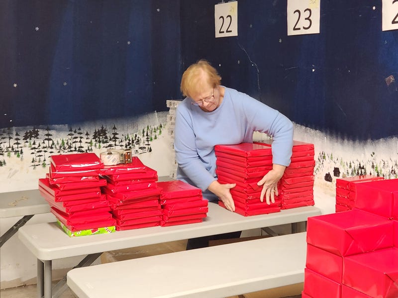 Stacking gifts