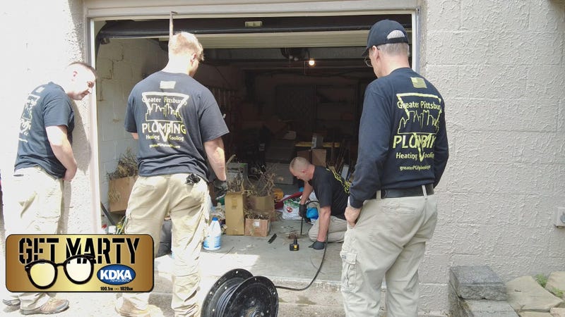 A small army of plumbing experts search for the trouble hiding beneath Tom's home.