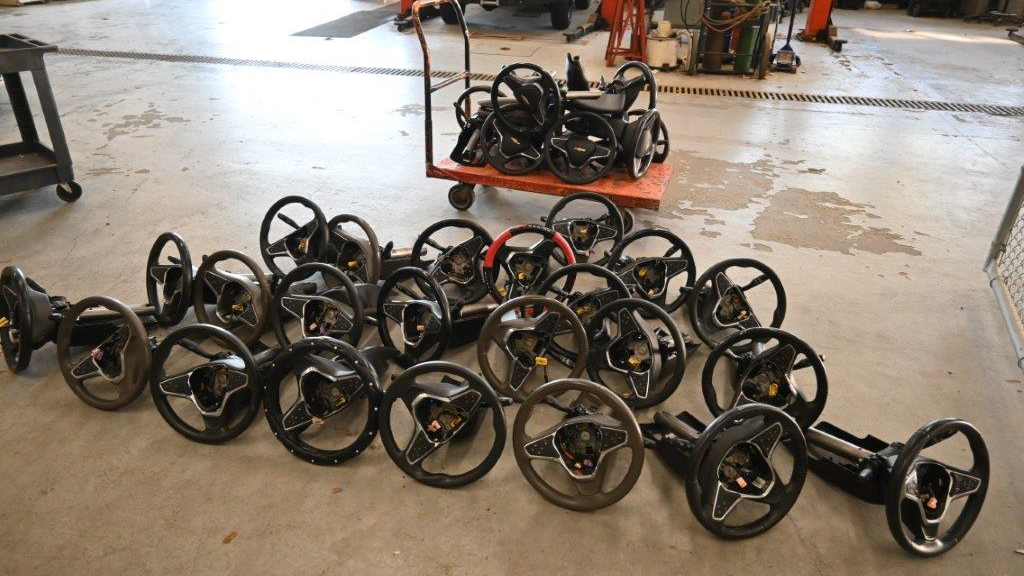 Dearborn police bust men trying to break into car at Holiday Inn, discover 33 stolen steering wheels and a stolen car
