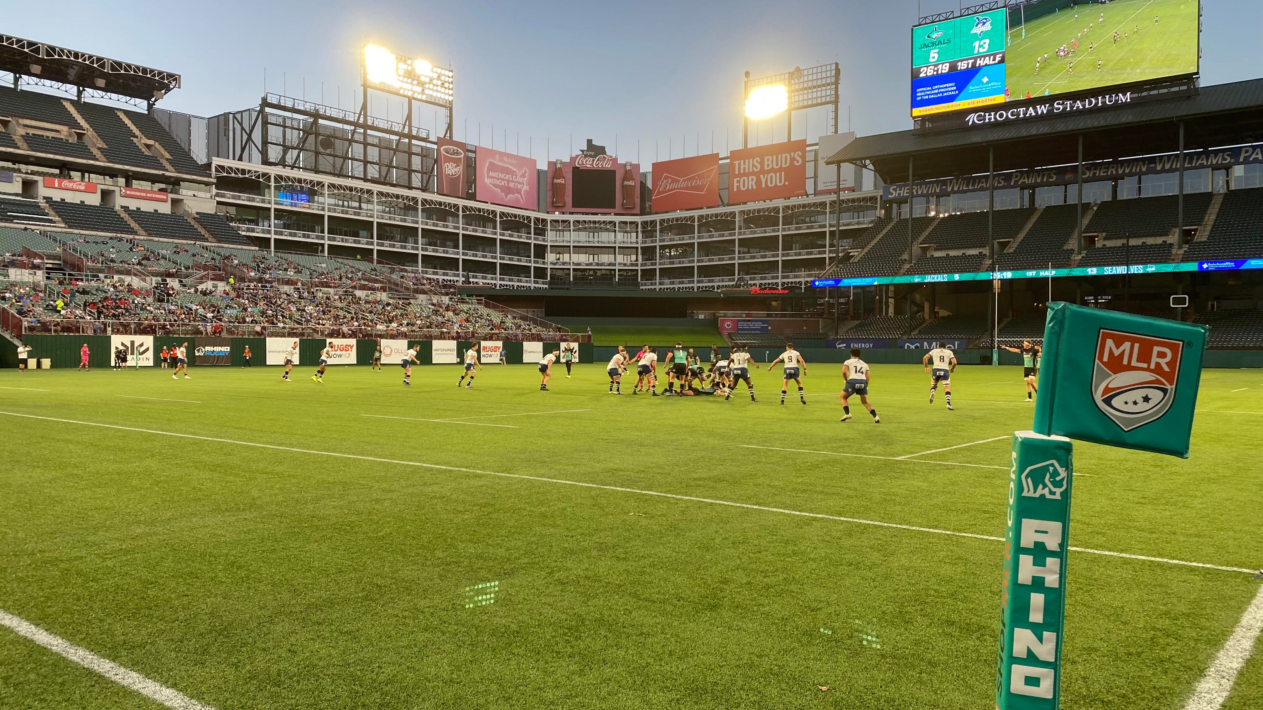Dallas Jackals: Nine players injured in walkway collapse