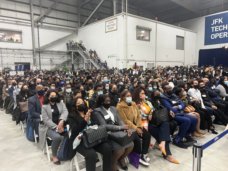 Over 1,000 people at JFK hiring event