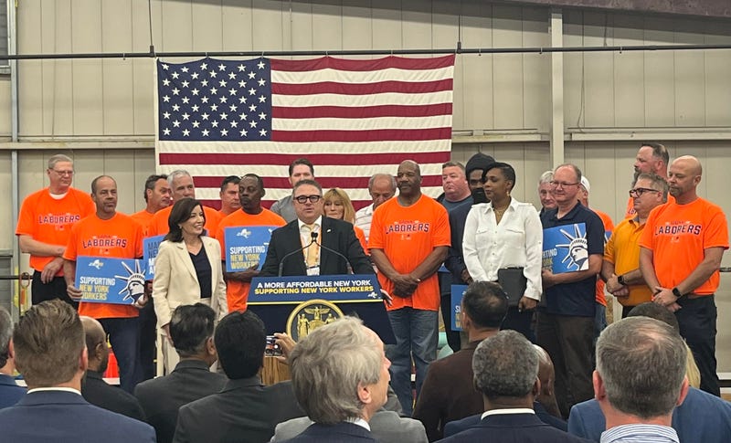 Governor Kathy Hochul talks minimum wage at Buffalo Laborers Training Center in Buffalo, N.Y. (05/19/2023)