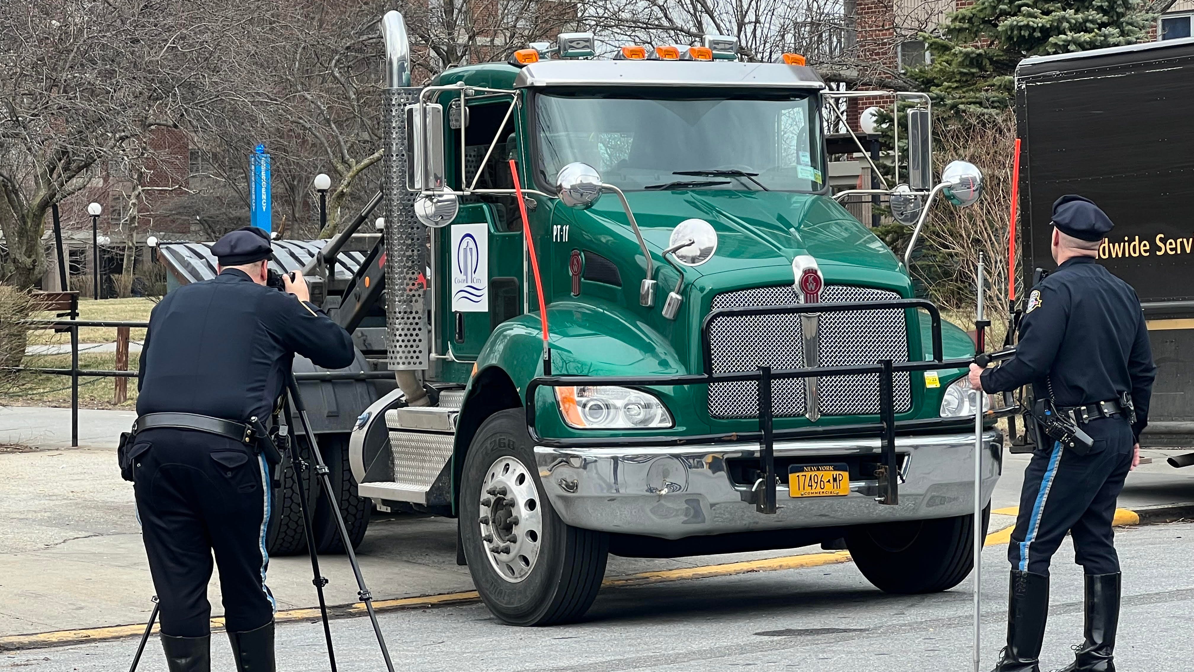 Woman fatally struck by dump truck making left turn at Bronx intersection