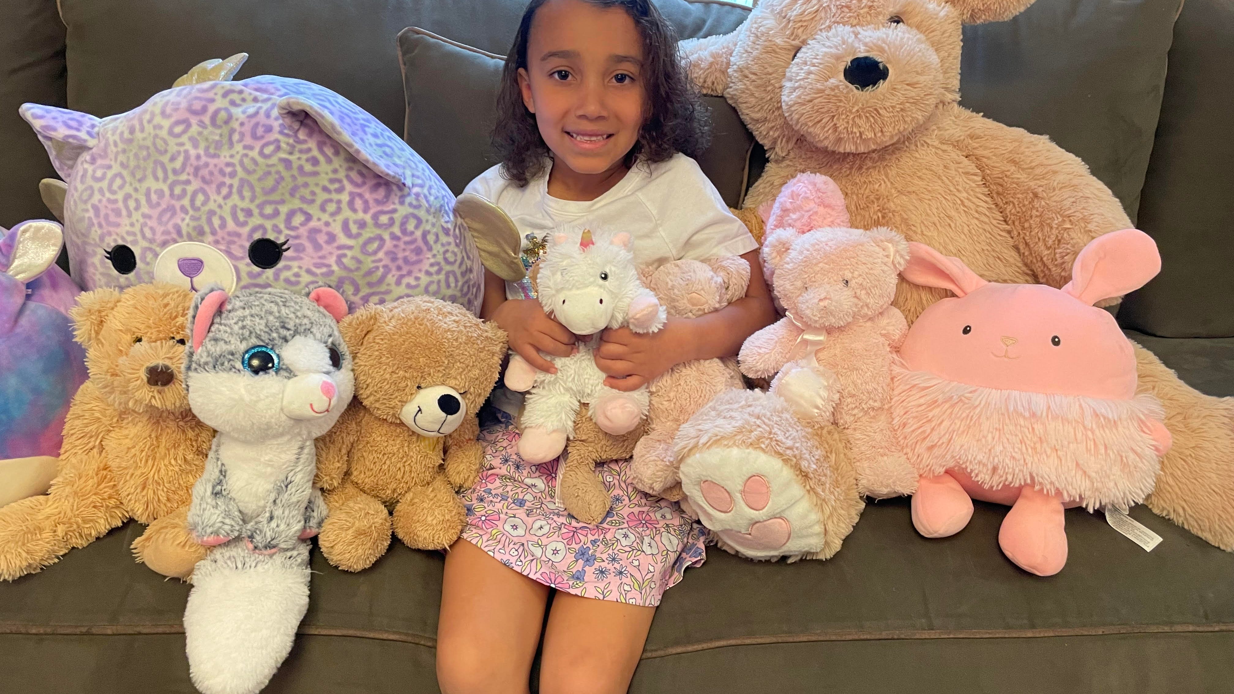 Six-year-old cancer survivor provides stuffed animals to other sick kids
