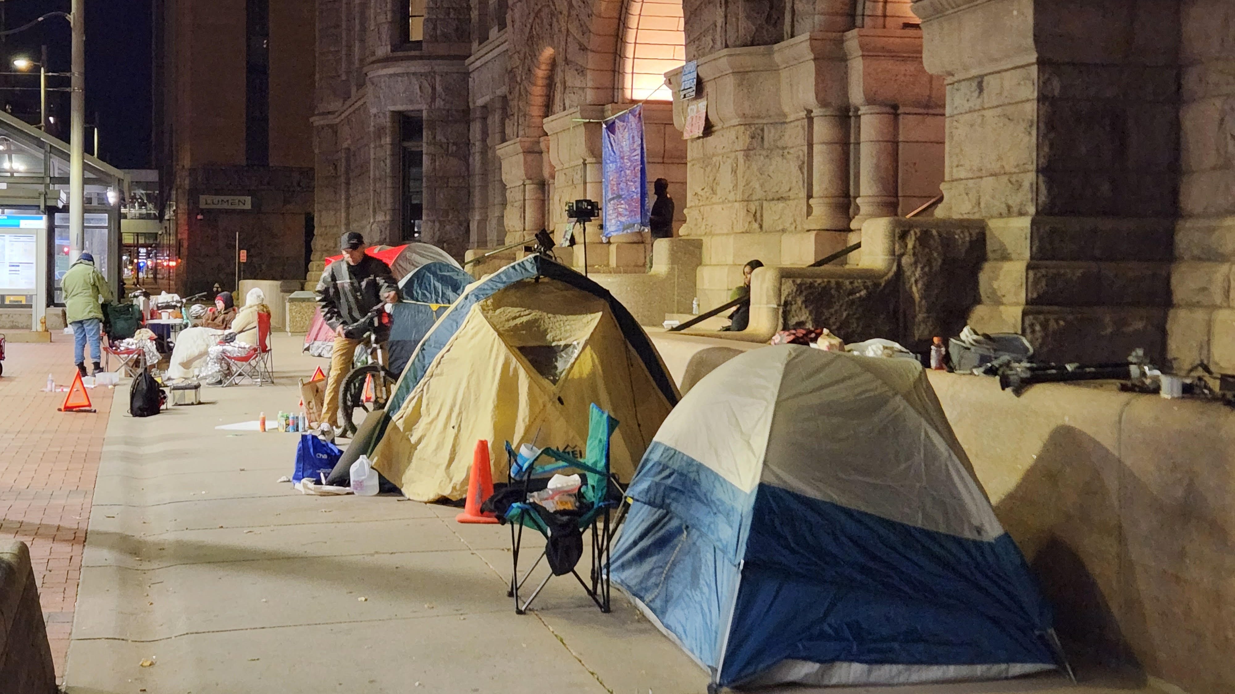 Homeless support advocates set up encampment outside Minneapolis city hall