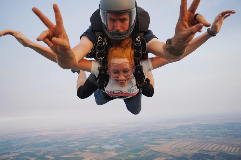 Erin skydiving