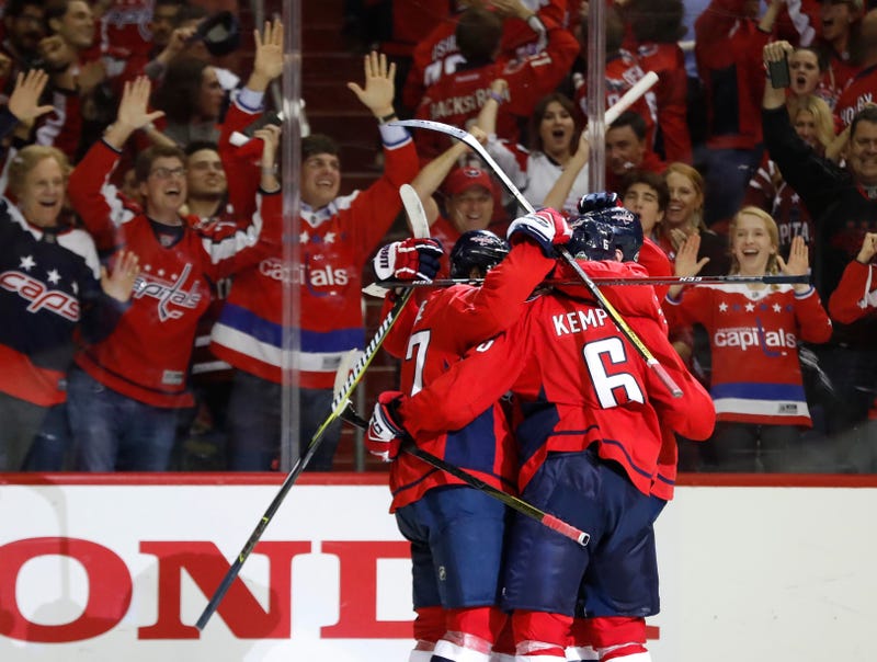 caps_capitals_celebrate
