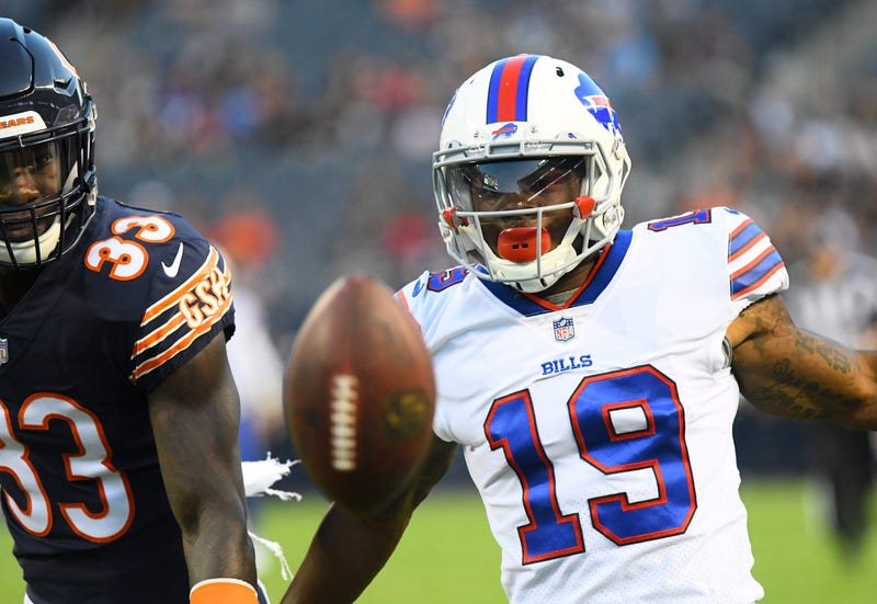 Buffalo Bills wide receiver Corey Coleman (19) attempts to make a catch against Chicago Bears defensive back Kevin Toliver (33) during the first quarter at Soldier Field.