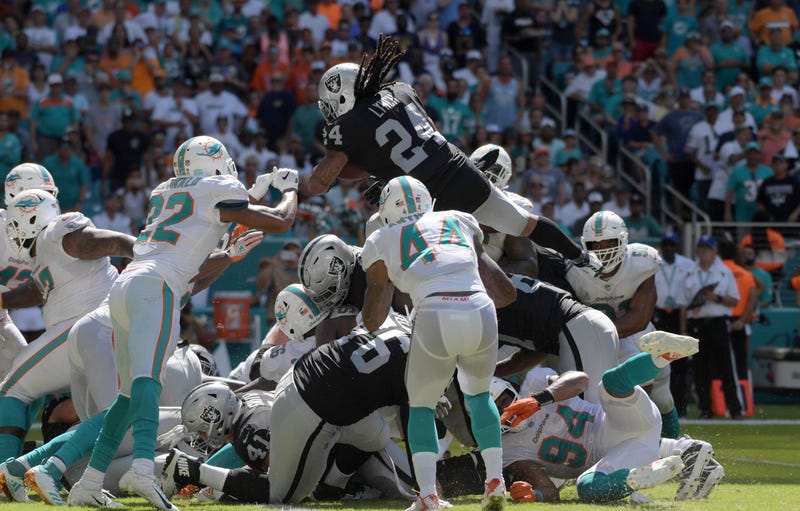 Marshawn Lynch Oakland Raiders touchdown at Miami Dolphins