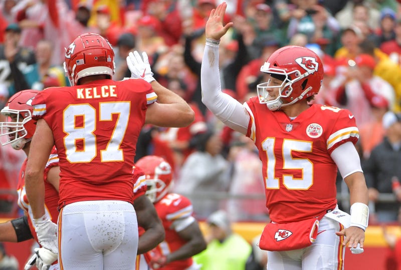Pat Mahomes, Travis Kelce Kansas City Chiefs touchdown 