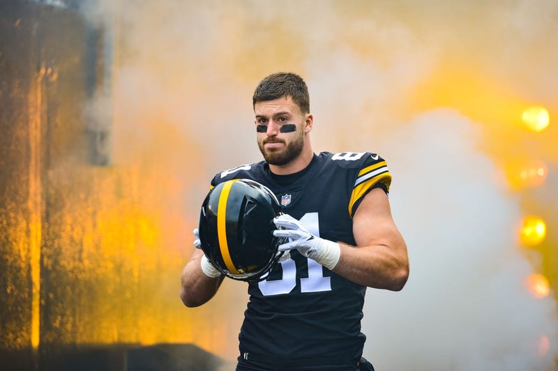 Pittsburgh Steelers tight end Jesse James 