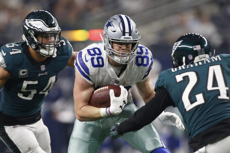 Dec 9, 2018: Dallas Cowboys tight end Blake Jarwin runs against Philadelphia Eagles free safety Corey Graham and outside linebacker Kamu Grugier-Hill in the third quarter at AT&T Stadium.