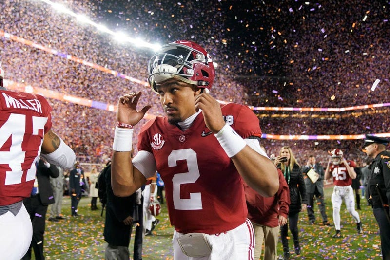 Alabama_Jalen_Hurts