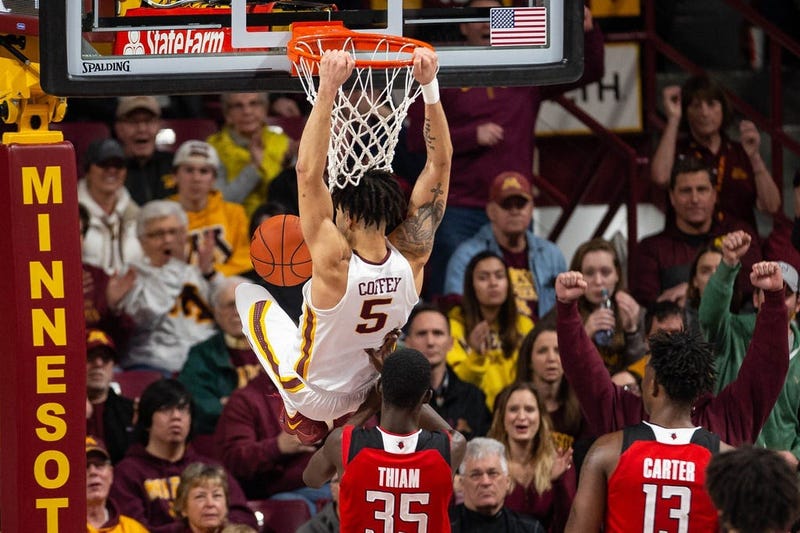Gopher Amir Coffey with the jam