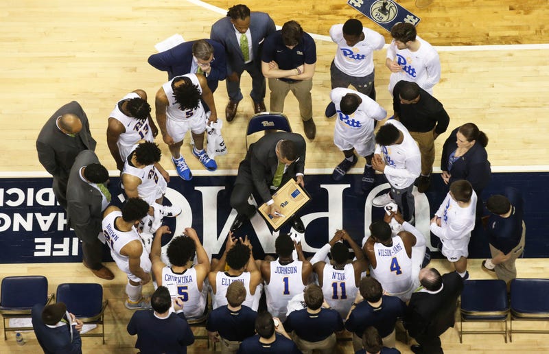Jeff Capel talks to his team