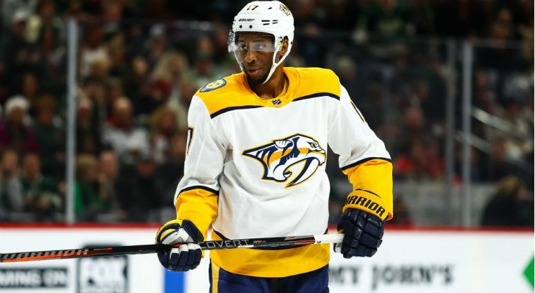 Wayne Simmonds looks on before a face off against the Minnesota Wild in the first period at Xcel Energy Center.