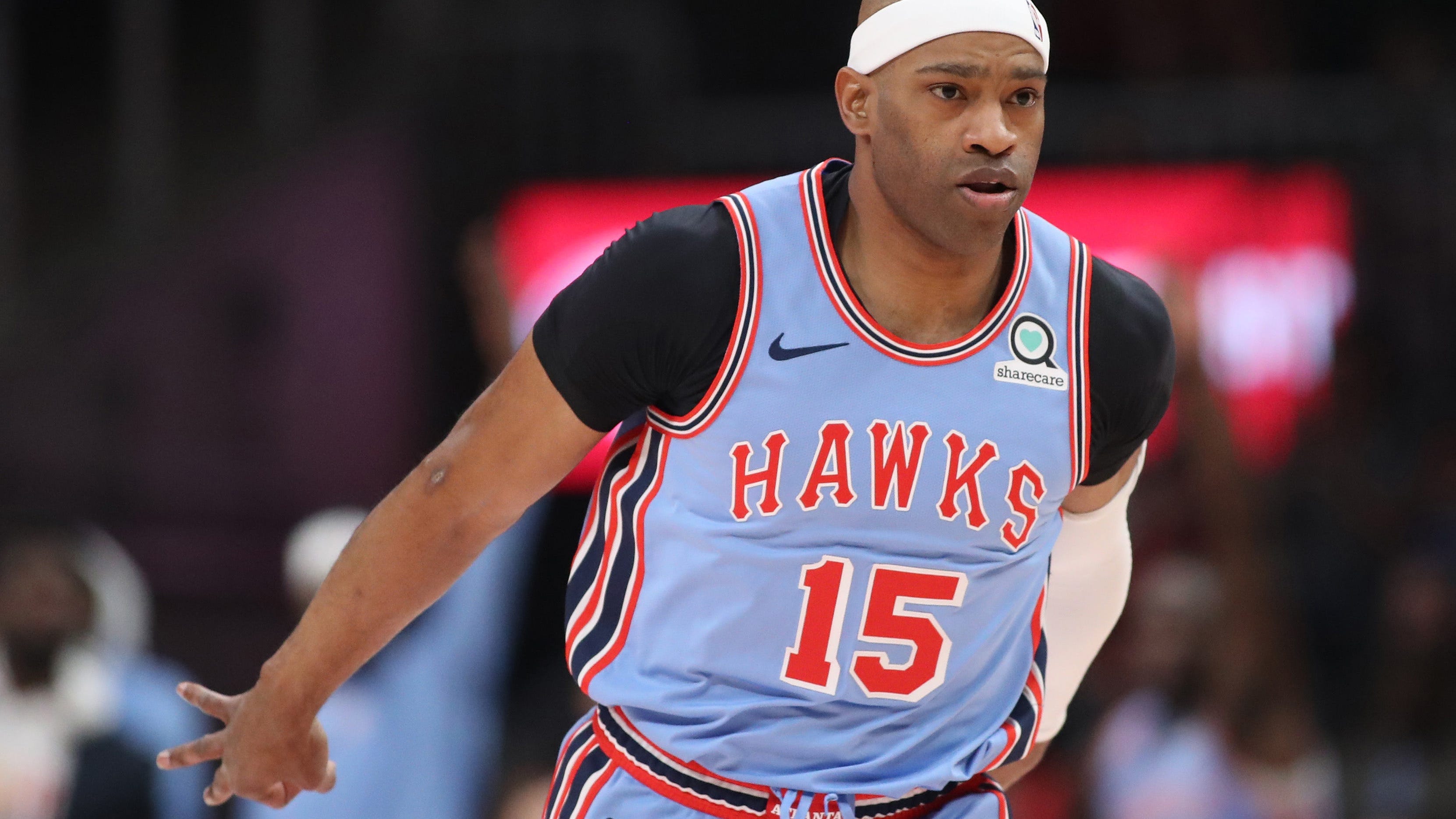 NBA Star Vince Carter Announces Retirement