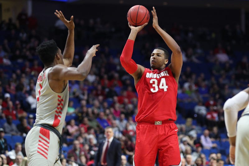 Ohio State Buckeyes forward Kaleb Wesson (34) shoots the ball as Houston Cougars center Chris Harris Jr. (1) defends during the first half in the second round of the 2019 NCAA Tournament at BOK Center.