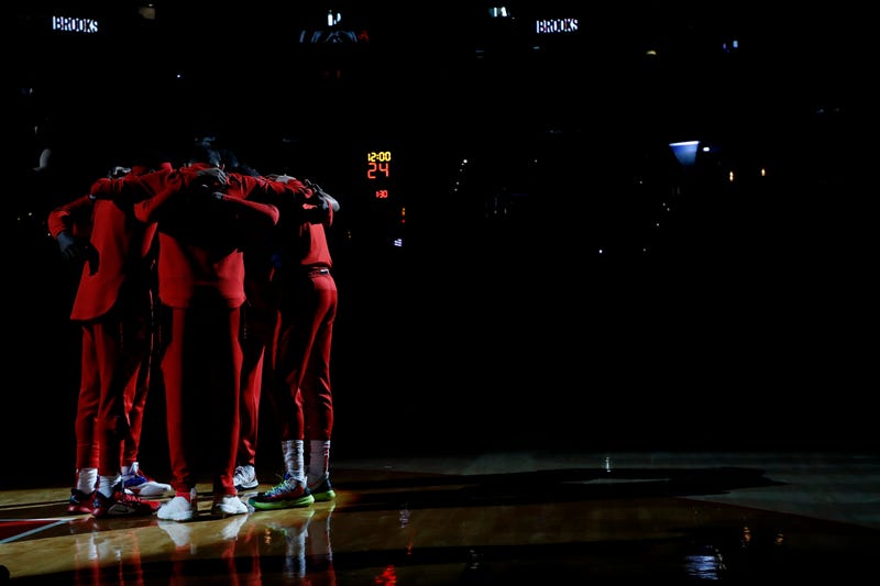 wizards_huddle