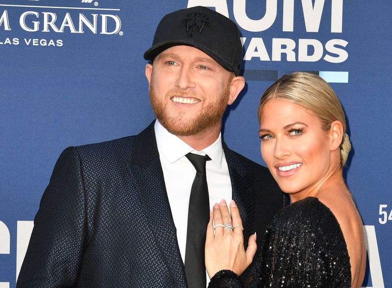 Cole Swindell & Barbie Blank at the 2019 ACMs