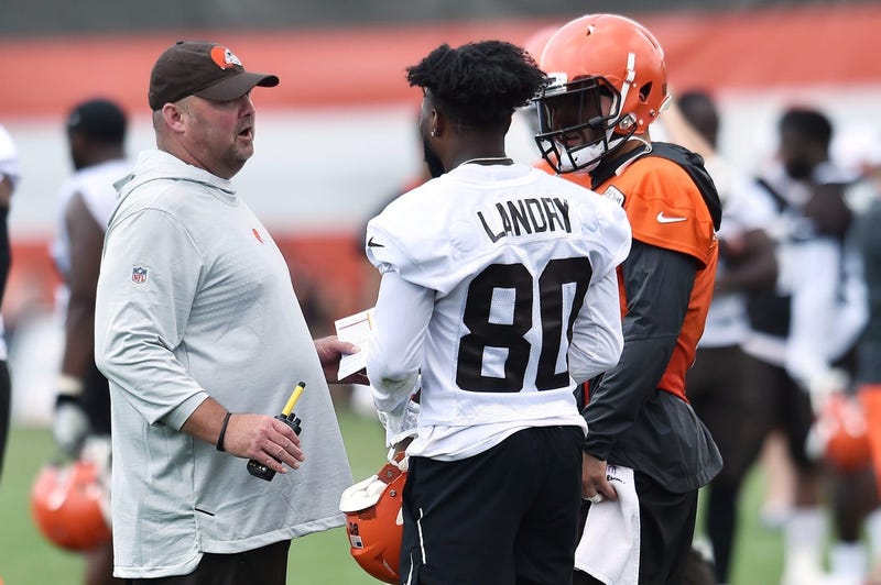 Cleveland Browns head coach Freddie Kitchens talks with wide receiver Jarvis Landry (80) and quarterback Baker Mayfield (6) during training camp at the Cleveland Browns Training Complex.