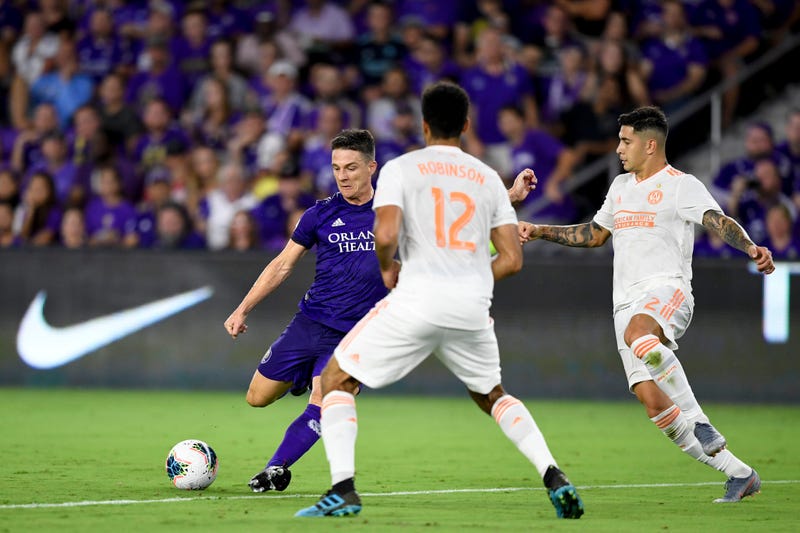 Atlanta United defenders Miles Robinson and Franco Escobar