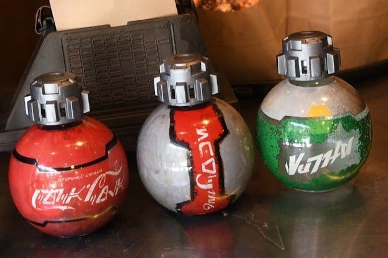Coke, Coca Cola, Bottles Star Wars, Thermal Detonator, Star Wars, Galaxy's Edge