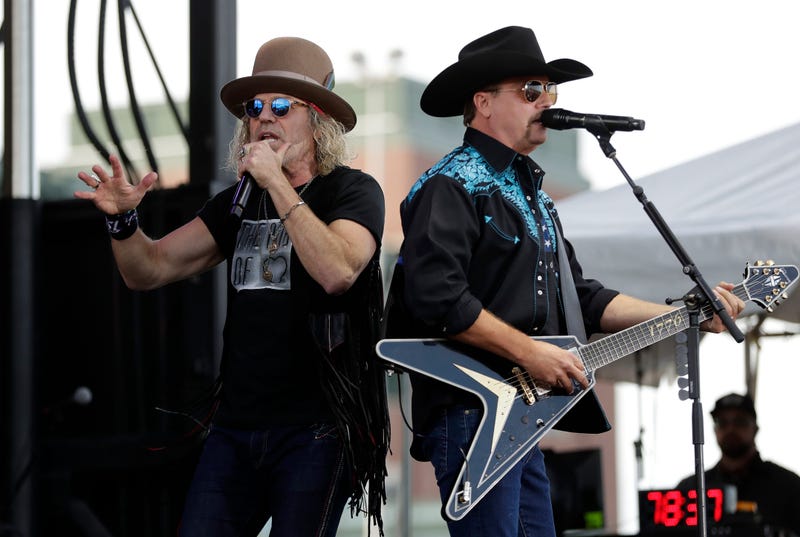 Big & Rich Debut "Stay Home" Song On Fox Nation Concert