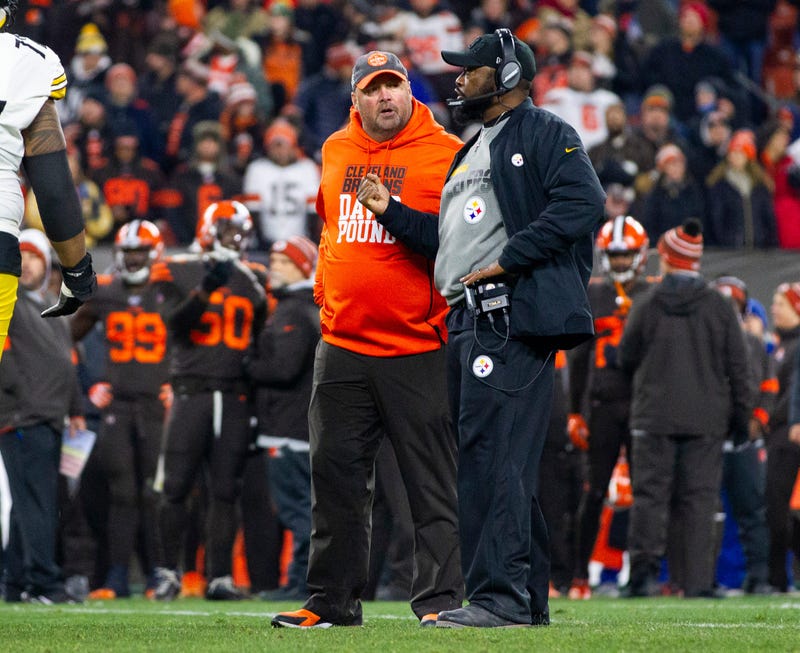 Cleveland Browns head coach Freddie Kitchens and Pittsburgh Steelers head coach Mike Tomlin