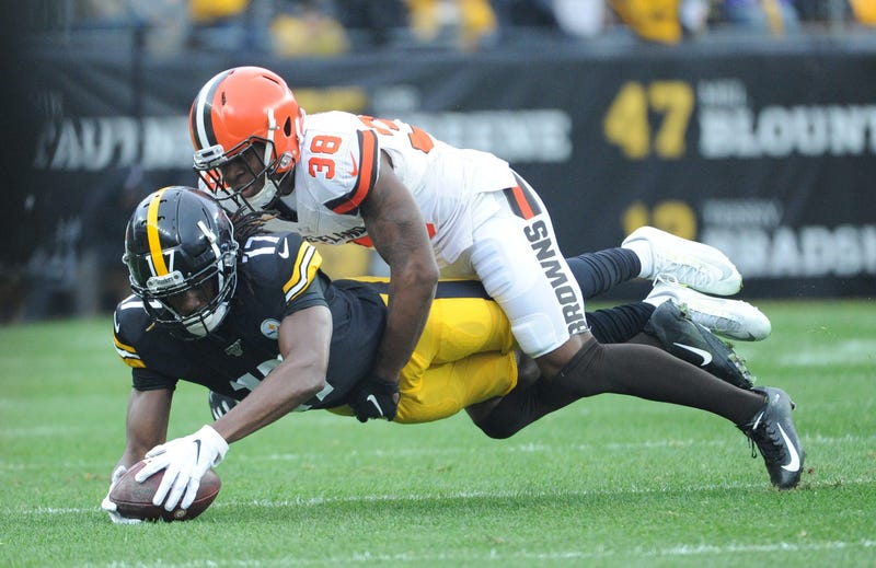 TJ Carrie Cleveland Browns