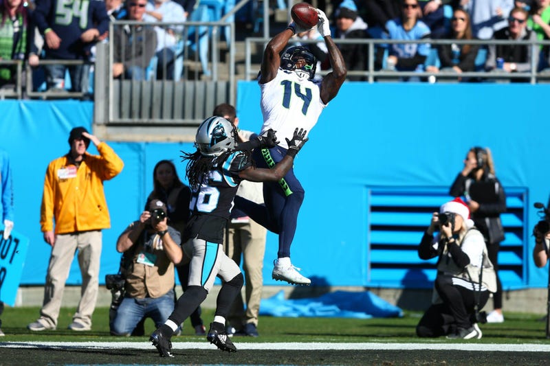 Donte Jackson gives up a touchdown to DK Metcalf 