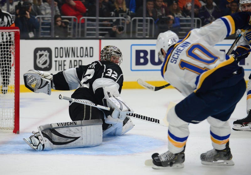 Blues beat Kings