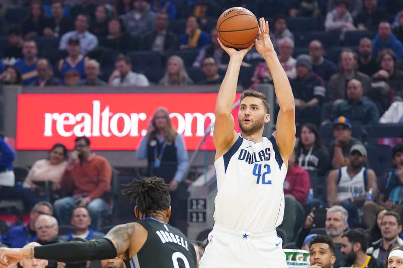 Dallas Mavericks at Golden State Warriors