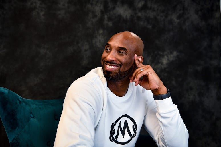 Kobe Bryant, Pose, Office, Smile, 2020